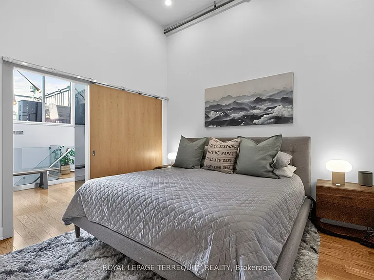 75 Markham St #1 — Photo 31
