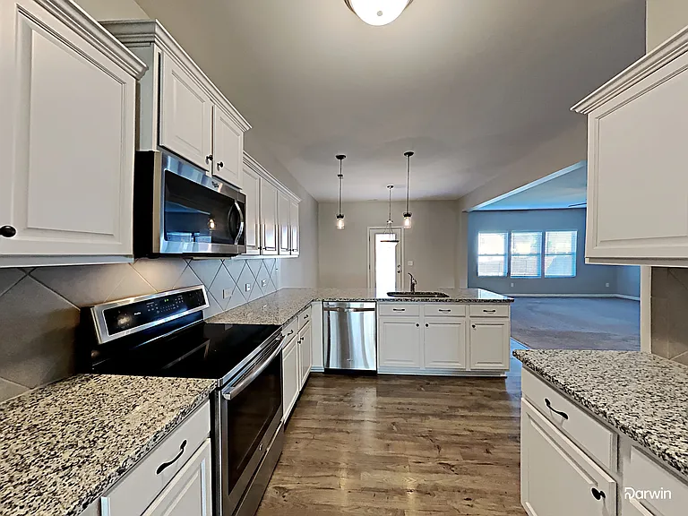 266 Whispering Hills Dr — Photo 4
