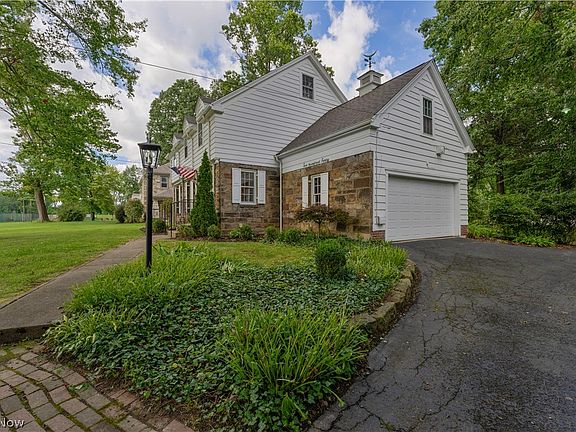 4th image of 240 Ewing Rd