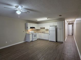 515 7th Ave #D, Albany, GA 31701