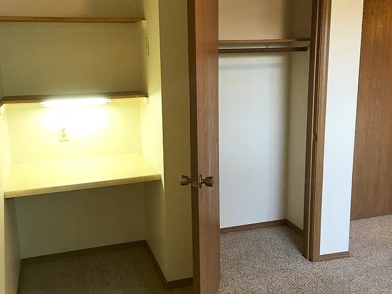1026 Osage St — Photo 8