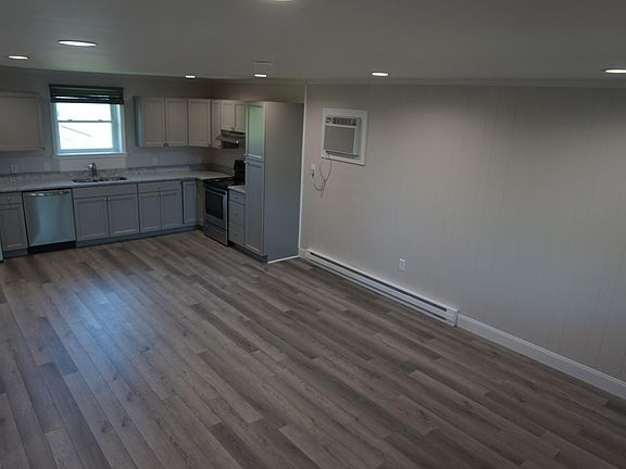 2nd image of 1056 Dual Pl #1