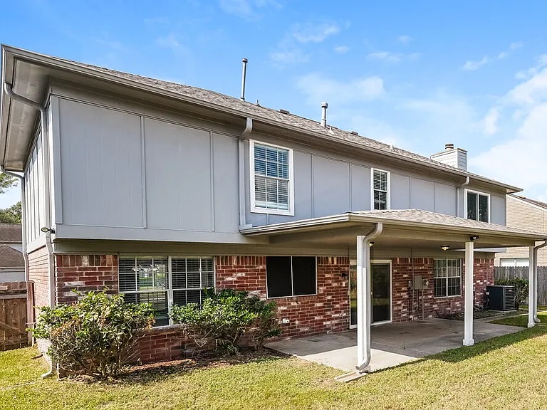 1506 Newmark Dr — Photo 17