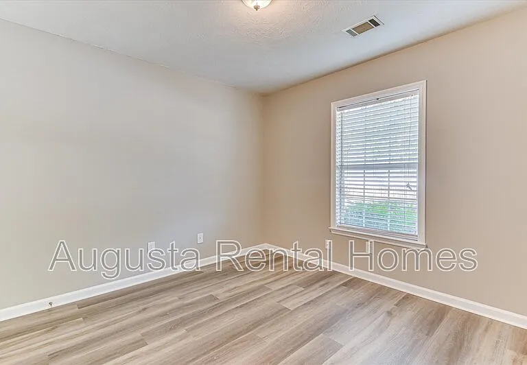 7002 Reagan Cir #1 — Photo 26