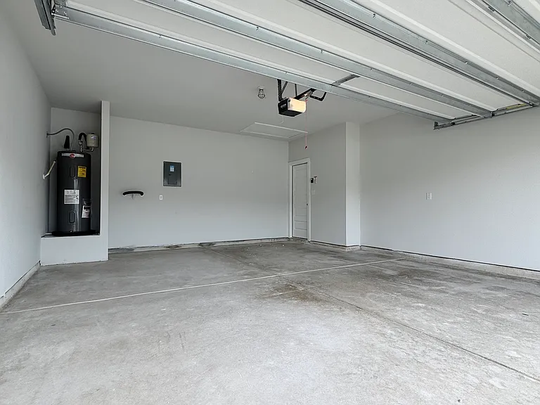 14702 Emerio Dr — Photo 13