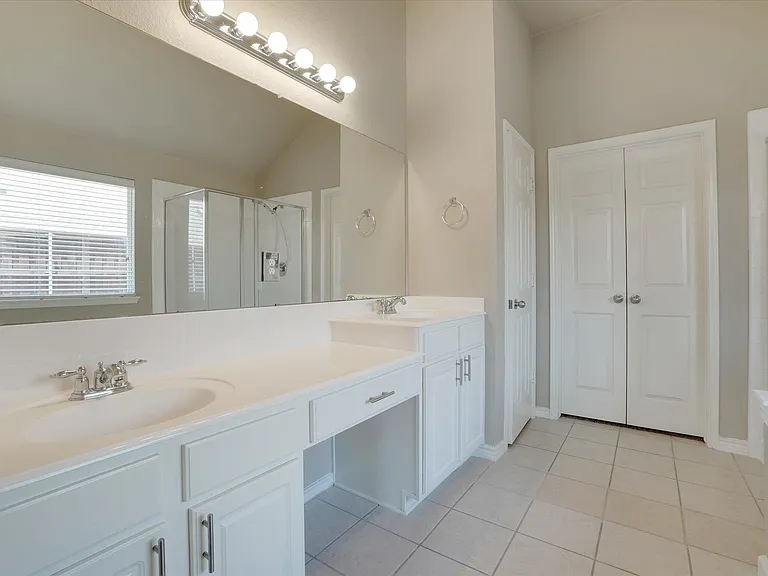 1612 Balboa Ln — Photo 13