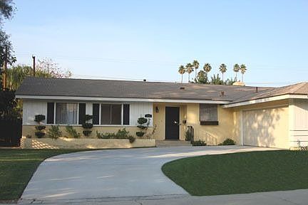 1st image of 743 Myrtle Ave