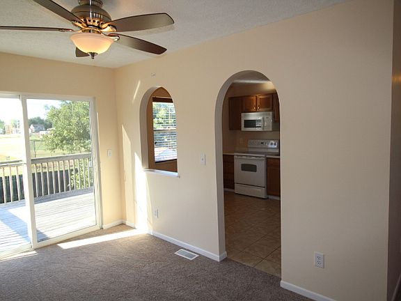 5th image of 2225 Golden Leaf Ln
