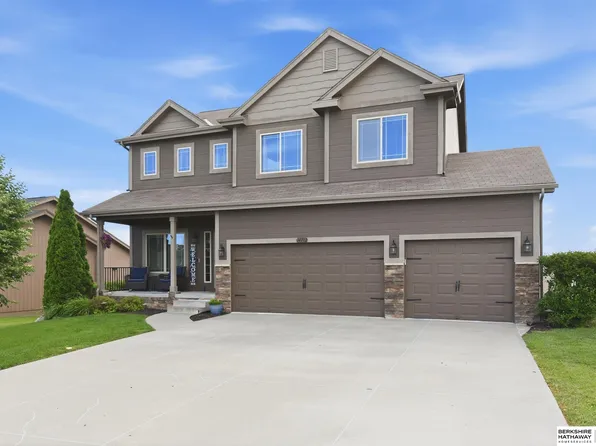 14702 S 22nd St, Bellevue, NE 68123