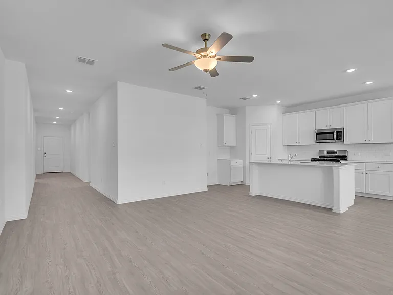 1309 Lazy Grove Dr — Photo 5