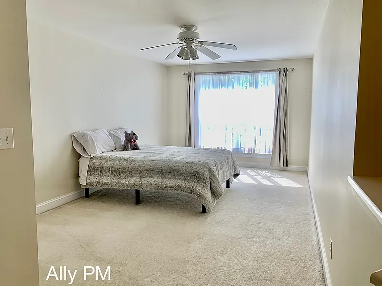 1052 Glenwood Station Ln #1 — Photo 16