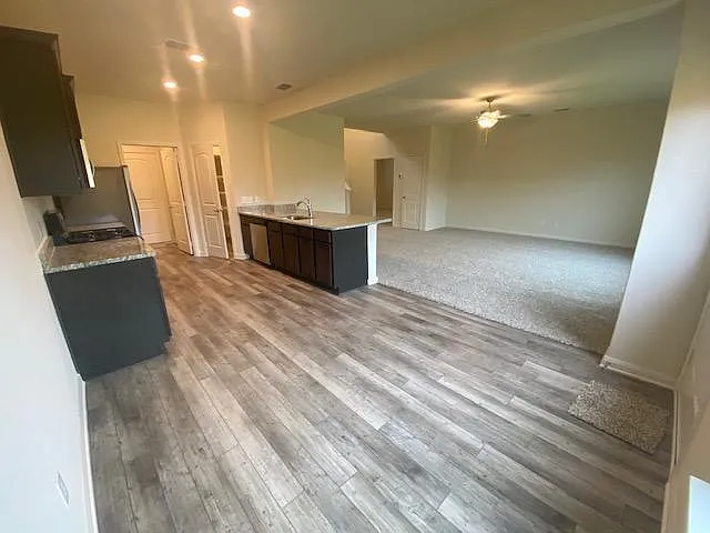 3110 Holstein Dr — Photo 22