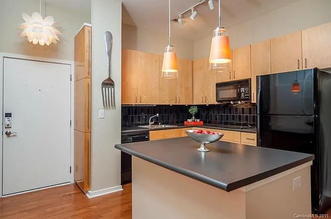 2125 Southend Dr #310 — Photo 4