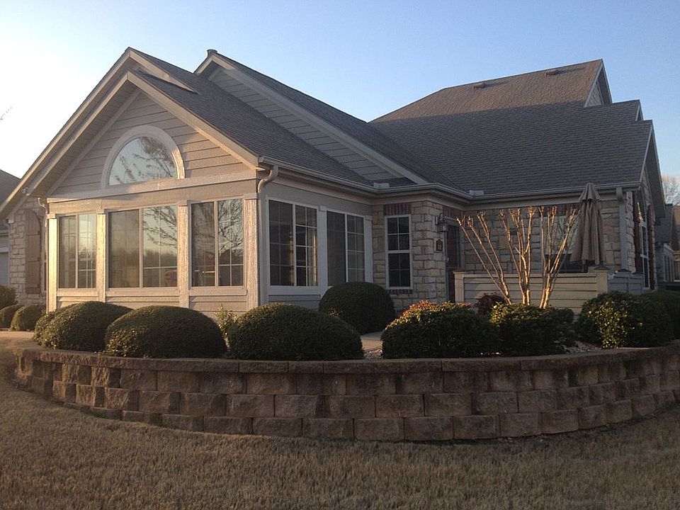 Sunroom and Entrance