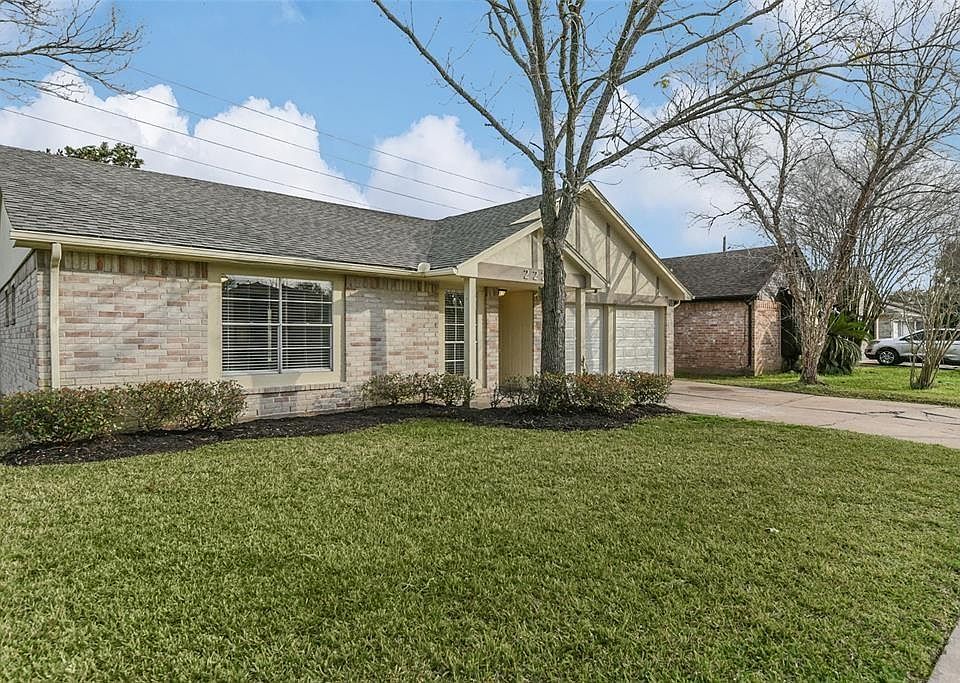 1st image of 222 Tara Plantation Dr
