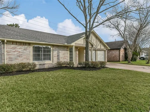 222 Tara Plantation Dr, Richmond, TX 77469