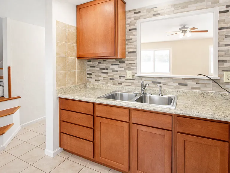 355 Moon Clinton Rd — Photo 2