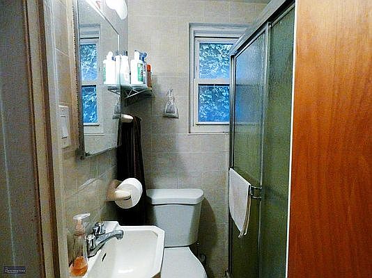 5th image of 32-77 37th St #1
