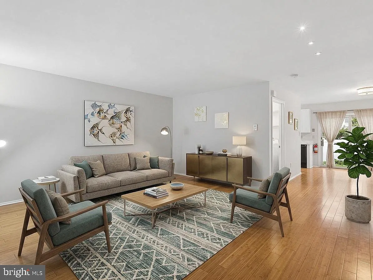 2 bed, 2.5 bath, 1280 sqft, $3,300 — Photo 3
