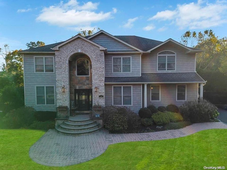 1st image of 31 Mount Sinai Avenue
