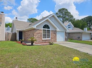 1721 Colonial Ct, Fort Walton Beach, FL 32547