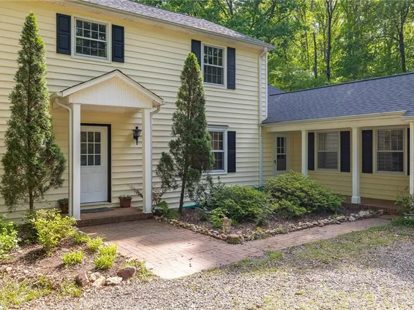 513 Woodland Dr, Madison, NC 27025