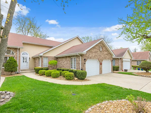 26 Maple Ln, Palos Heights, IL 60463