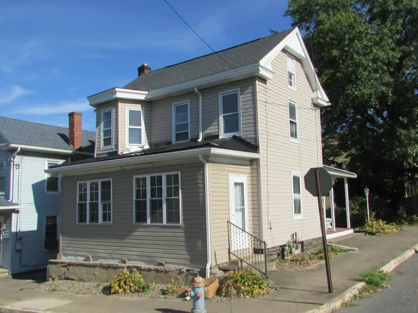 403 N 9th St, Sunbury, PA 17801