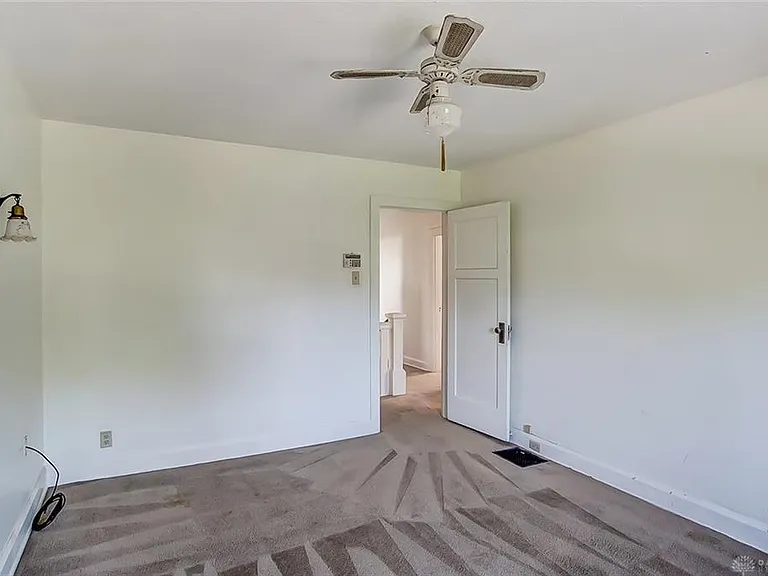 119 Indianola Ave — Photo 5