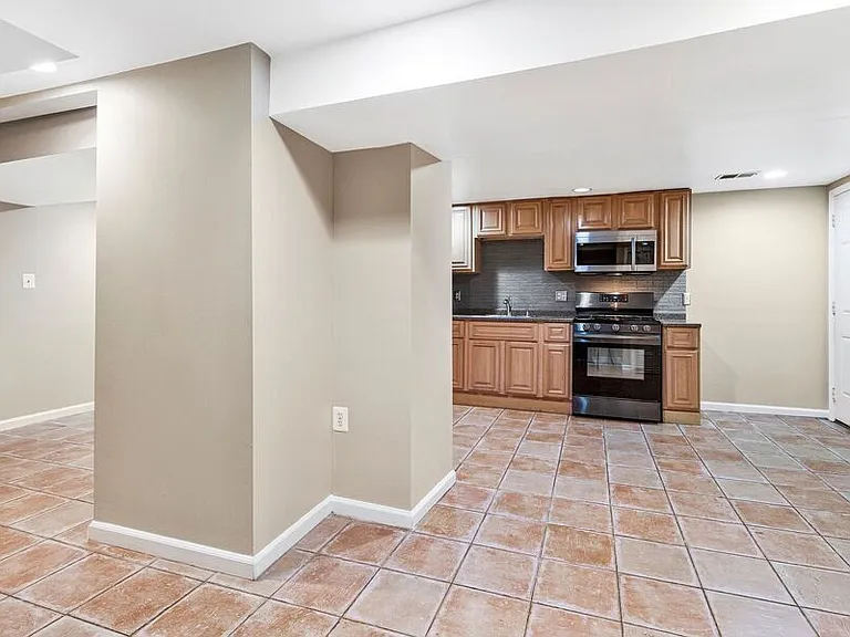 4703 Georgia Ave NW #B — Photo 18