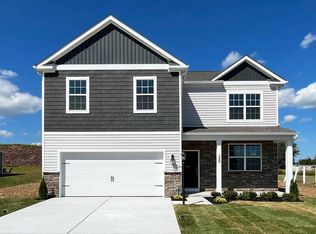 215 Bella Dr, York, PA 17404