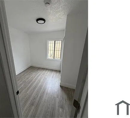 11100 S Normandie Ave #3 — Photo 6