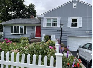 1 Parkway Dr, Port Chester, NY 10573
