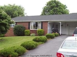 656 Rockview Ave, Chambersburg, PA 17202