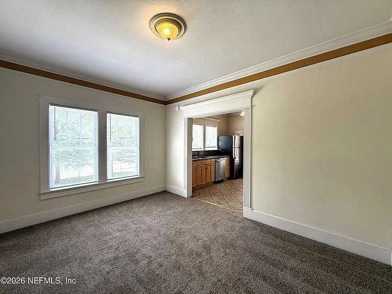 1329 Cherry St — Photo 6