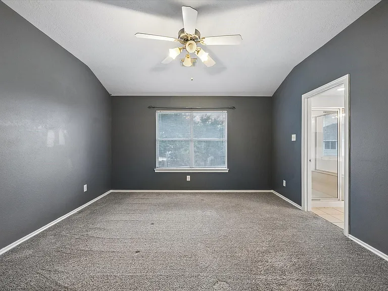 341 Capella Oaks Ln — Photo 6