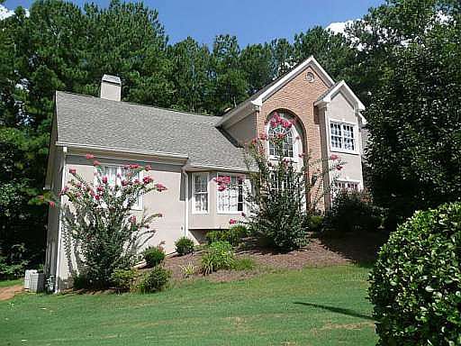 2nd image of 529 Delphinium Way NW