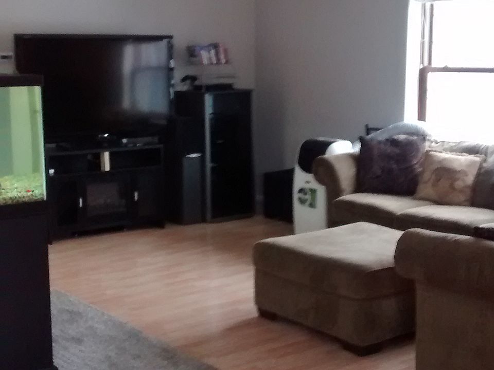 2nd image of 1111 Greenwood Cir #1111