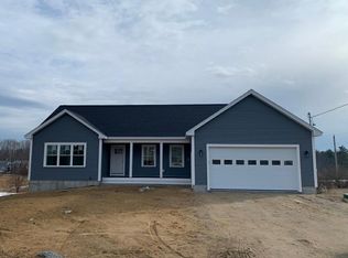 92 High St, North Berwick, ME 03906