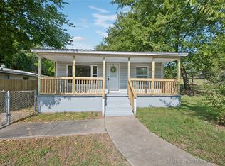 422 S Mission Ave, Tahlequah, OK 74464