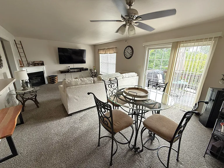 1176 Heron Ct — Photo 4