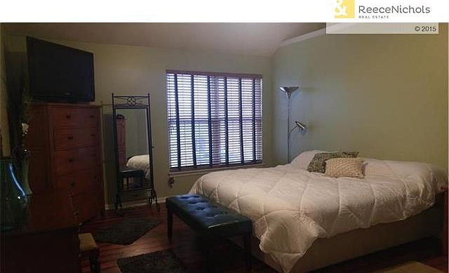 Mster bedroom