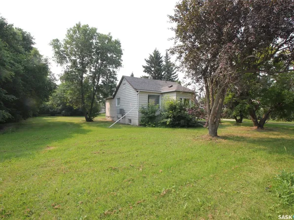700 YORK Street, Indian Head, SK S0G 2K0