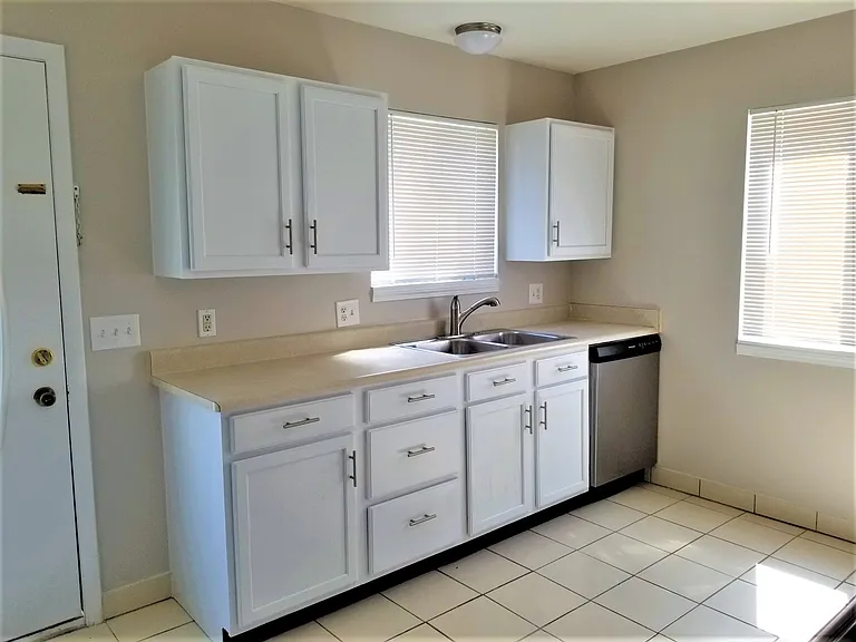 151 Atwater St #A — Photo 3