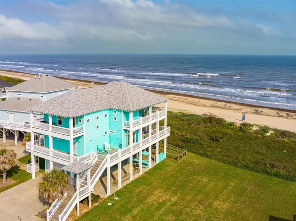 3116 James St, Crystal Beach, TX 77650