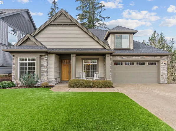 9645 SW Shady Pl, Tigard, OR 97223