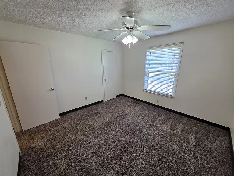 3100 Wellington Ave #B — Photo 20