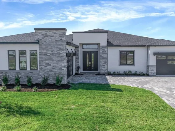 8347 Golden Beach Ct, Parrish, FL 34219