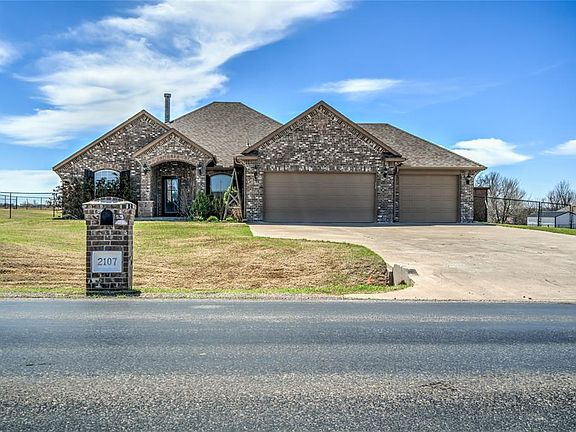 2nd image of 2107 E Sooner Rd