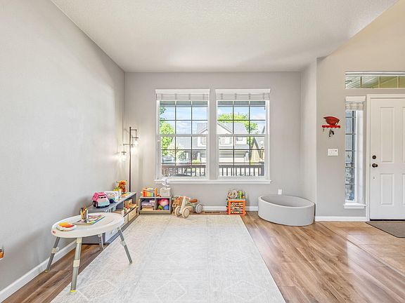Family Room with Gas Fireplace>